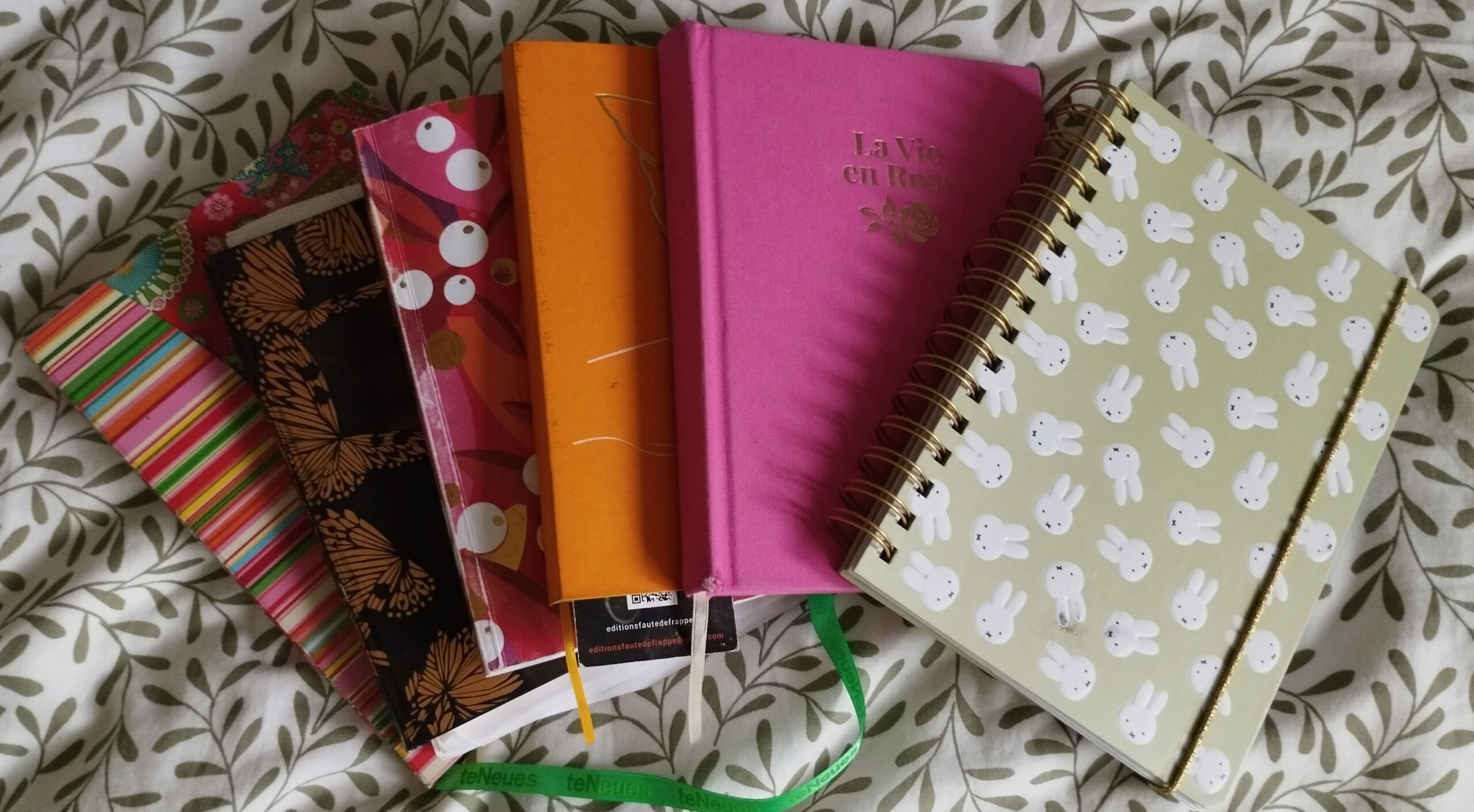 Multitude de carnets d'&eacute;criture